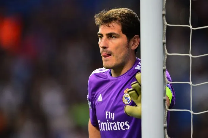 Setelah Menyatakan Dirinya Seorang Gay, Iker Casillas: Akun Saya Diretas!