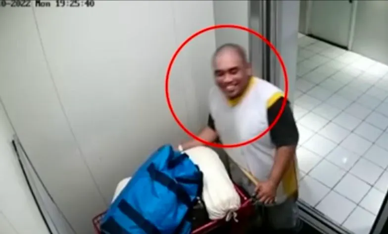 Viral Publik Soroti Aksi Sadis Pembunuh yang Santai Bawa Mayat ke Lift, Polisi: Dia Tersenyum Puas!