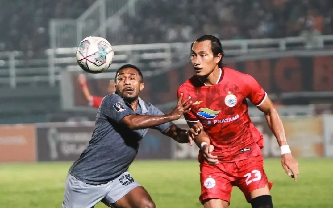 Pertandingan antara Persija Jakarta melawan Borneo FC.