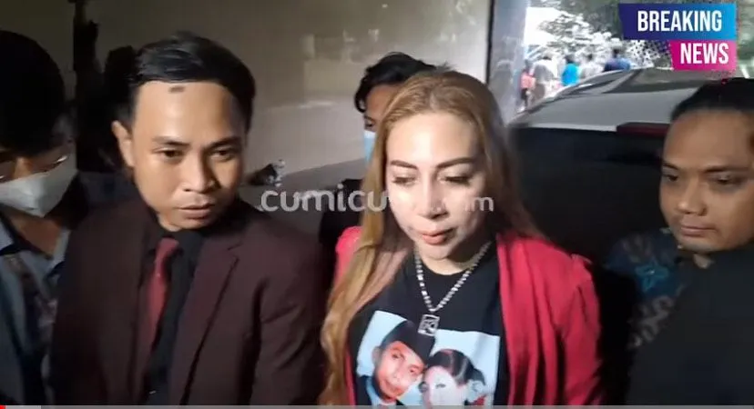 Ditipu Belasan Tahun, Feby Sharon ke Mabes Polri Minta Perlindungan Hukum, Warganet : Polisi Berulah Lagi! 