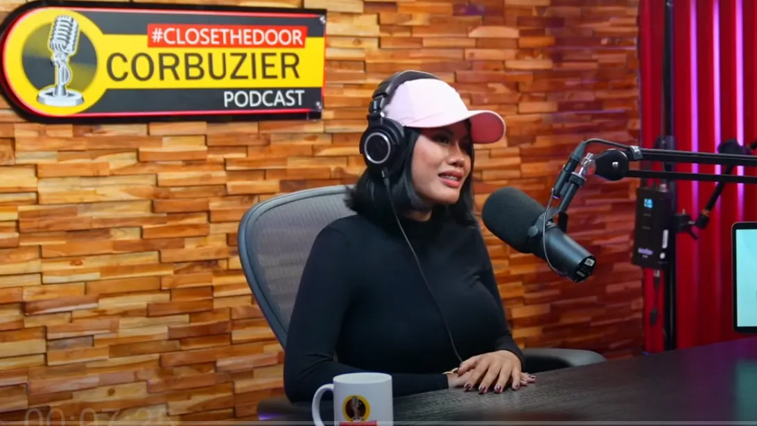 Siskaeee dalam podcast Deddy Corbuzier.