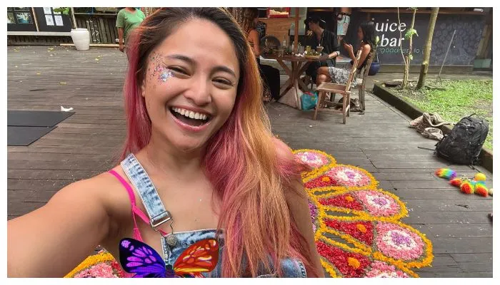 Marshanda hilang di Los Angeles