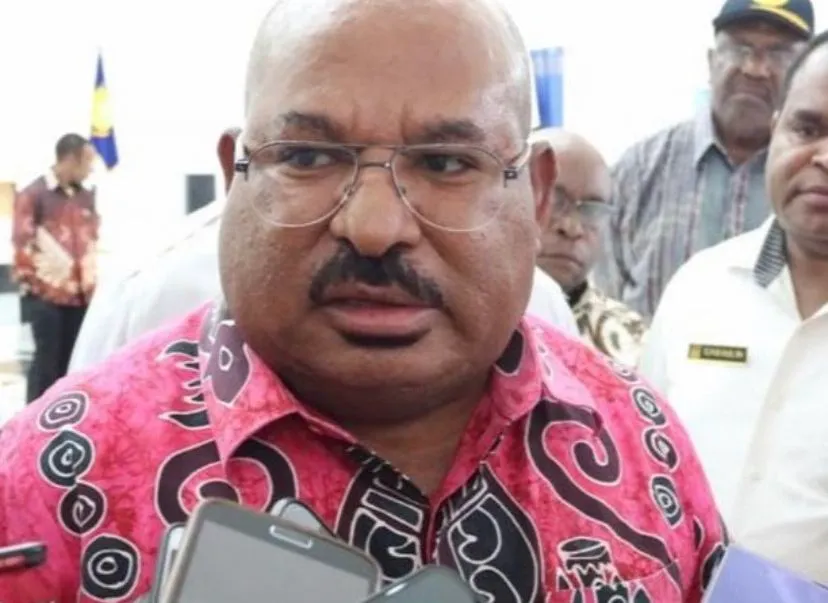 Dugaan kasus korupsi yang menjerat Gubernur Papua, Lukas Enembe kini dia telah ditetapkan sebagai tersangka.
