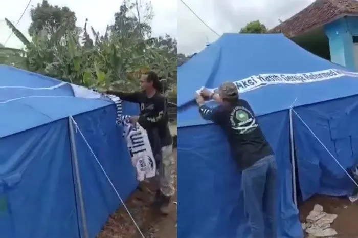 Pencabutan label identitas pemberi bantuan tenda di Cianjur