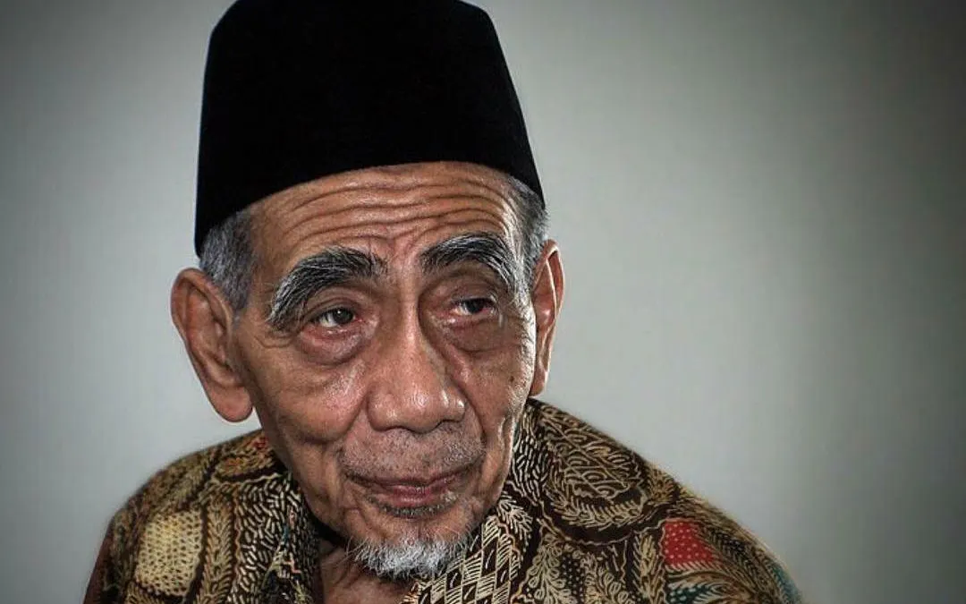 Kata Mbah Jangan Meludah di Tempat Ini, Bisa Bikin Rezeki Seret dan Mampet!