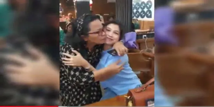 Momen Kedekatan Rosti Simanjuntak dengan Kekasih Brigadir J