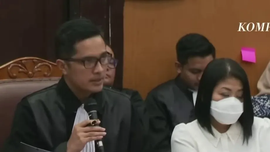 Makin Nyeleneh! Skenarionya Terbongkar, Kuasa Hukum Ferdy Sambo Malah Tanya Hal Tidak Penting Ini