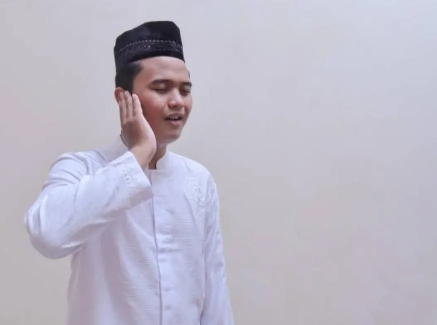Gambar ilustrasi Bacaan Bilal Shalat Idul Fitri lengkap Arab, Latin, dan Terjemahan