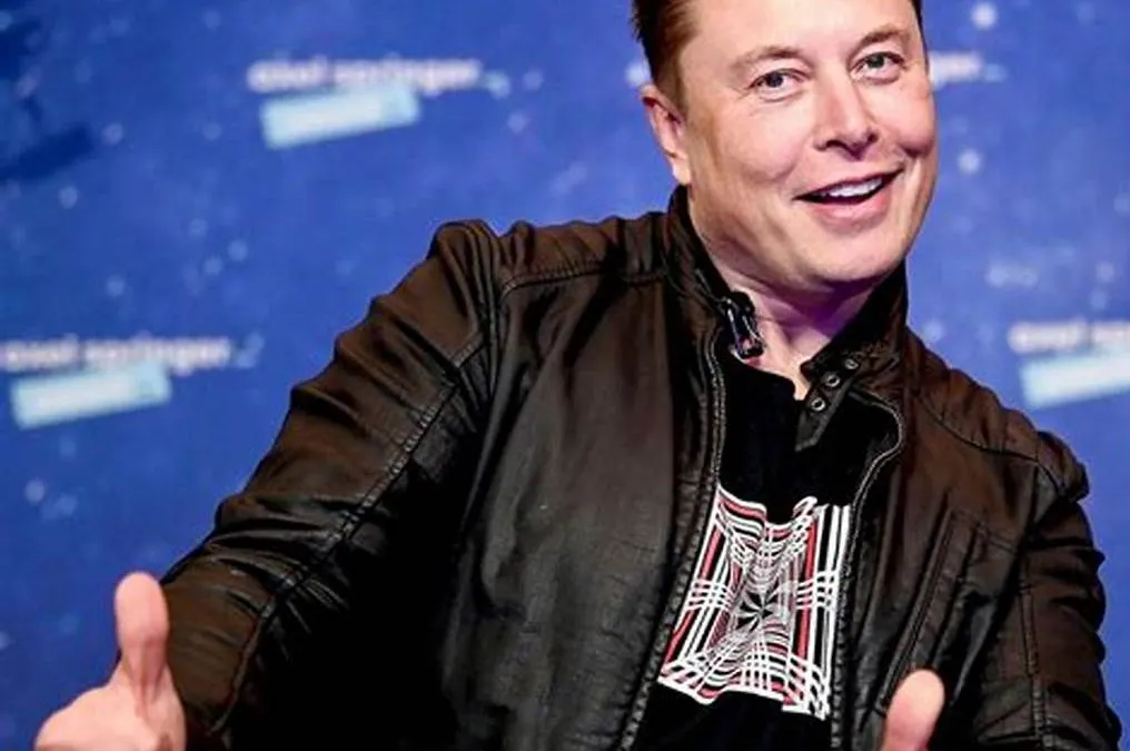 Elon Musk digugat atas dugaan usaha penipuan untuk menurunkan penawaran harga saham Twitter.