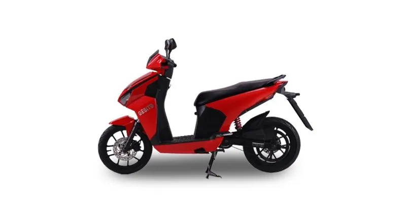 Tak Perlu Ragu Berkendara Pakai Motor Listrik, Intip Yuk Kelebihan Motor Listrik untuk Kamu