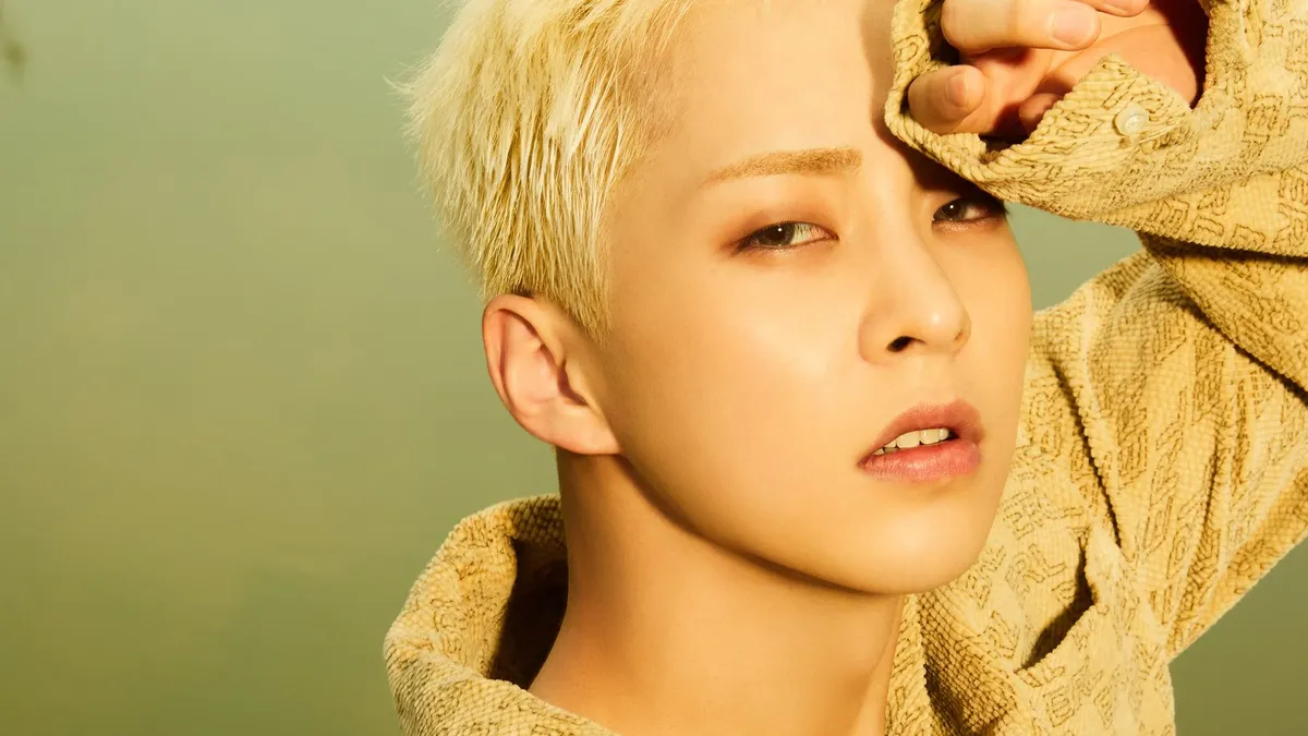 Penuh Warna, Xiumin Tampil Segar dalam Debut Solo Perdananya Berjudul Brand New
