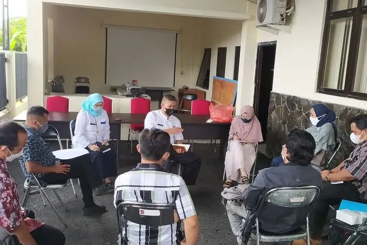 Kepala Bidang UMKM pada Dinas Koperasi dan UKM Kota Bogor R Medi Sandora, saat melakukan sosialisasi kepada pelaku UKM Kota Bogor/ayobogor/yogi faisal