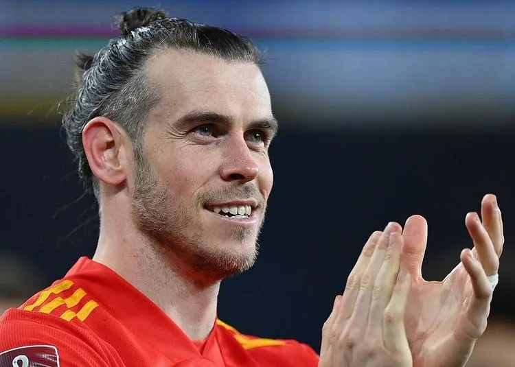 Gareth Bale cek gol penali di pertandingan Amerika vs Wales.