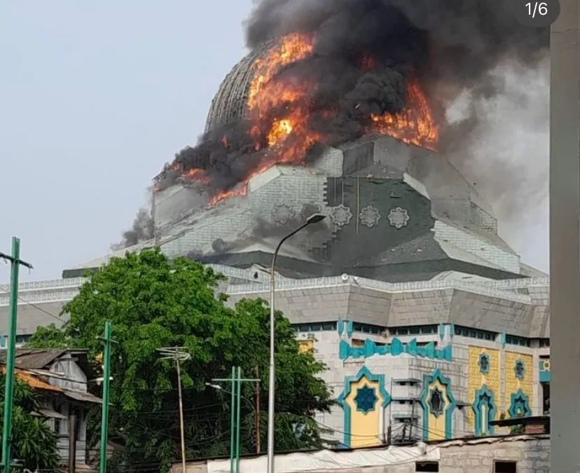 Terkuak Penyebab Kubah Masjid Islamic Center Terbakar, 4 Orang Telah Diamankan Polisi