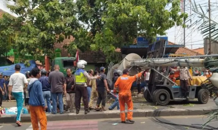 Kecelakaan maut yang terjadi di Kranji, Bekasi pada Rabu, 31 Agustus 2022 bertepatan dengan bubaran anak sekolah.