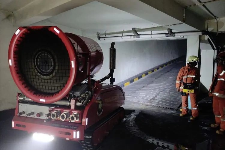 Robot LUF 60 / dok. IG @humasjakfire