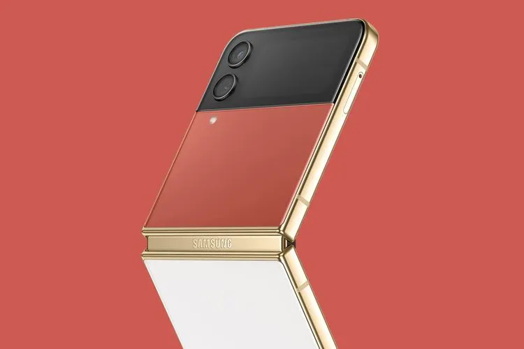 Rayakan HUT RI ke-77, Samsung Galaxy Z Flip Tampil dengan Warna Merah Putih/Samsung