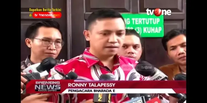 Soal CCTV yang Tak Pernah Dibahas, Ronny Talapessy Pertanyakan Hal Penting: Nggak Mungkin Seorang FS...
