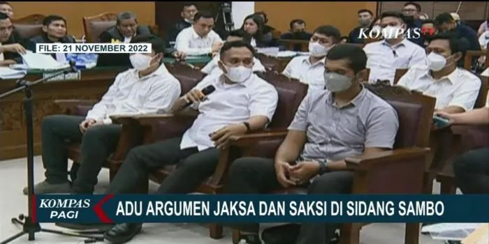 AKP Rifaizal Samual beradu argumen dengan jaksa di persidangan kasus pembunuhan Brigadir Yosua)