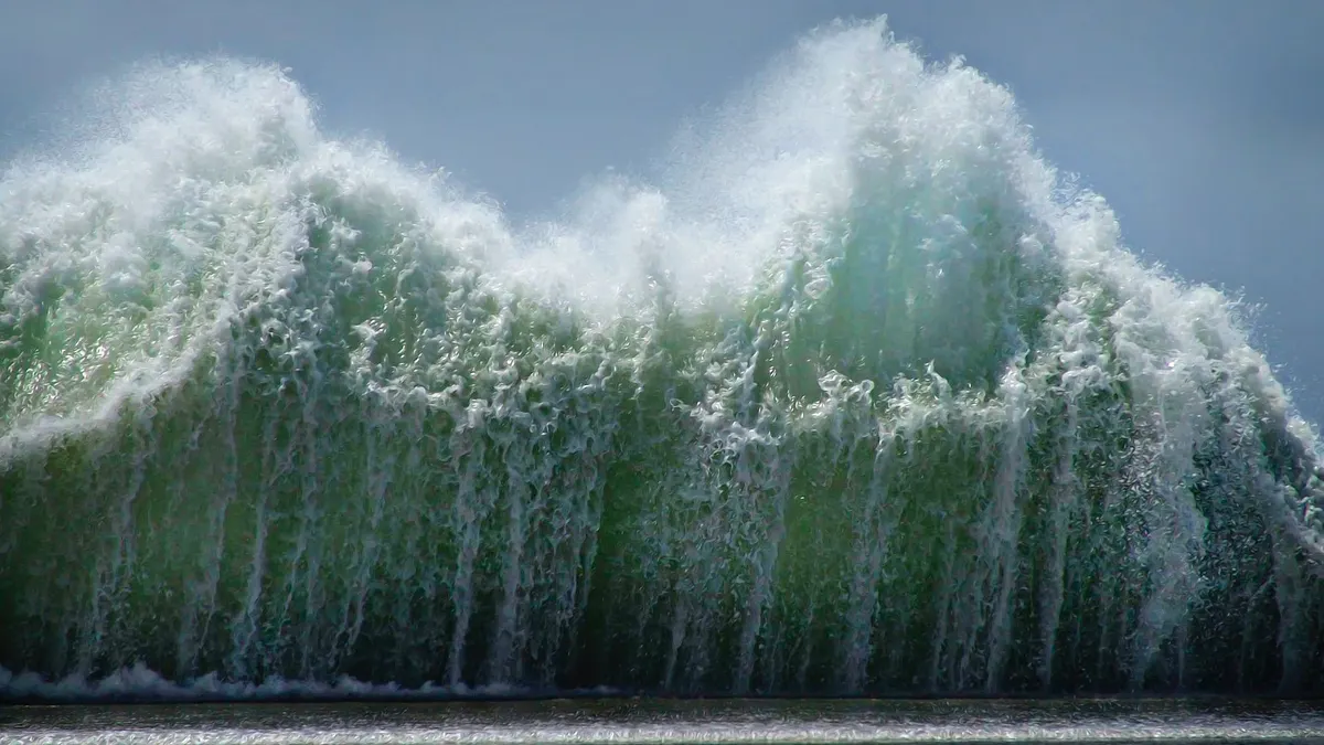Waspada! Megathrust Picu Tsunami Jawa dan Sumatera, Peneliti: Ada Aktivitas Seismik Tinggi