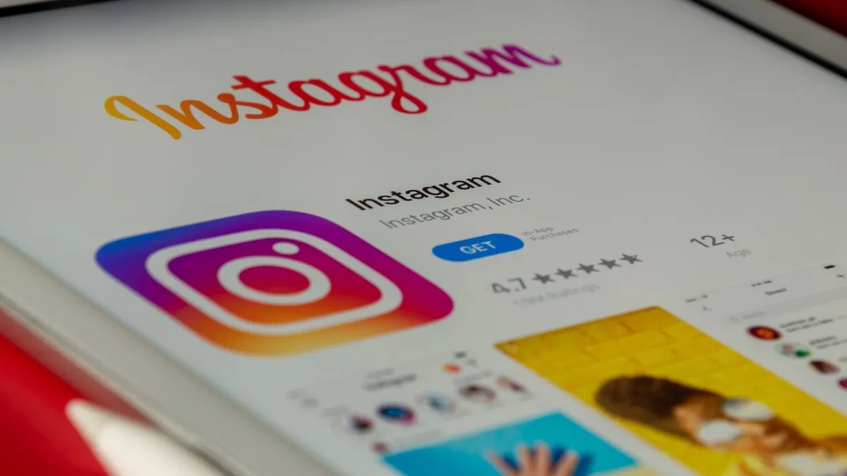 Ilustrasi akun Instagram ditangguhkan.
