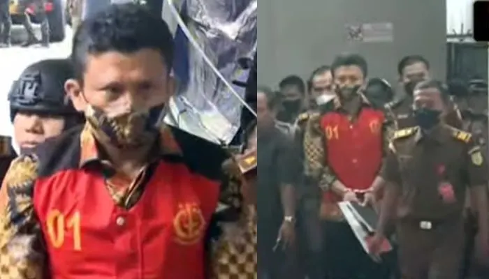 Sidang Perdana Pembunuhan Brigadir J, Ferdy Sambo Pakai Batik dan Bawa Buku Hitam Merah, Menunjukan Apa? (YouTube Official iNews)
