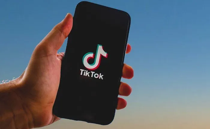 Ilustrasi tanggal 13 Oktober hari apa yang viral di TikTok.