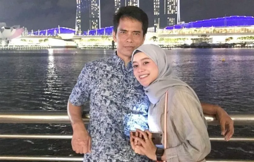 Ayah Lesti Kejora, Endang Mulyana mengaku dirinya sempat mendapatkan teror terkait kabar tidak sedap terkait Rizky Billar.