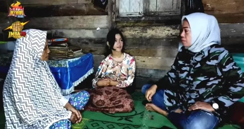 Gadis Cantik Disebut Anak Angkat Kuntilanak, yang Membully Pasti Terkena Musibah hingga Meninggal Dunia