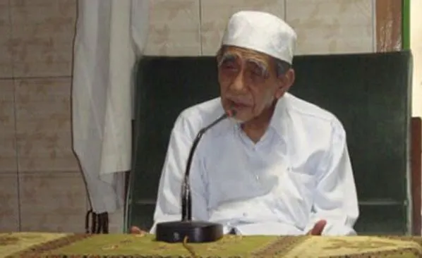 Kisah Karomah KH Maimun Zubair alias Mbah Moen