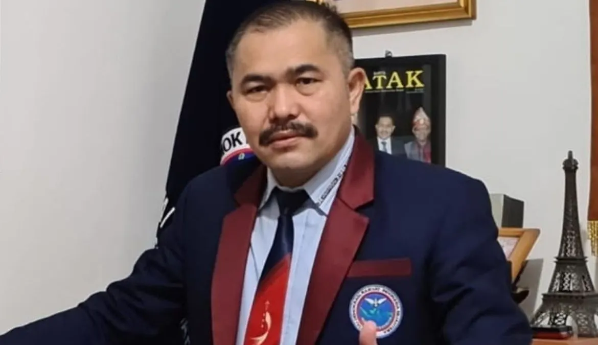 Pengacara Brigadir J, Kamaruddin Simanjuntak kecewa dan meminta maaf soal belum tuntasnya kasus yang ditangani.