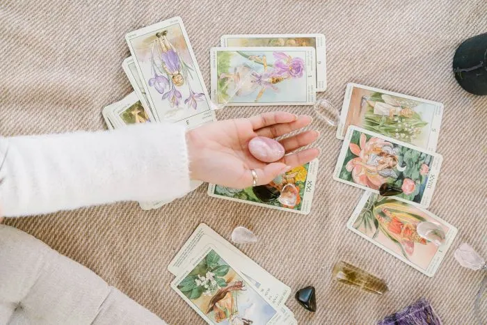 Ramalan Tarot Hari Ini Selasa 13 September 2022: Virgo Bergeraklah Maju, Aquarius Semesta Mendukungmu!