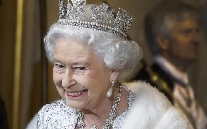 Ratu Elizabeth II 