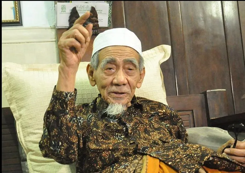 Mbah Moen bagikan wirid pendek untuk datangkan rezeki