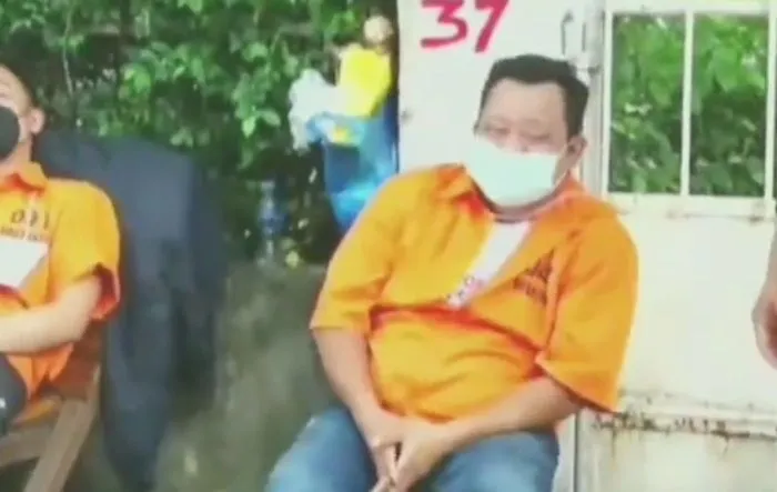 Viral Video Kuat Maruf Kepergok Tertawa Terbahak-bahak Saat Rekonstruksi