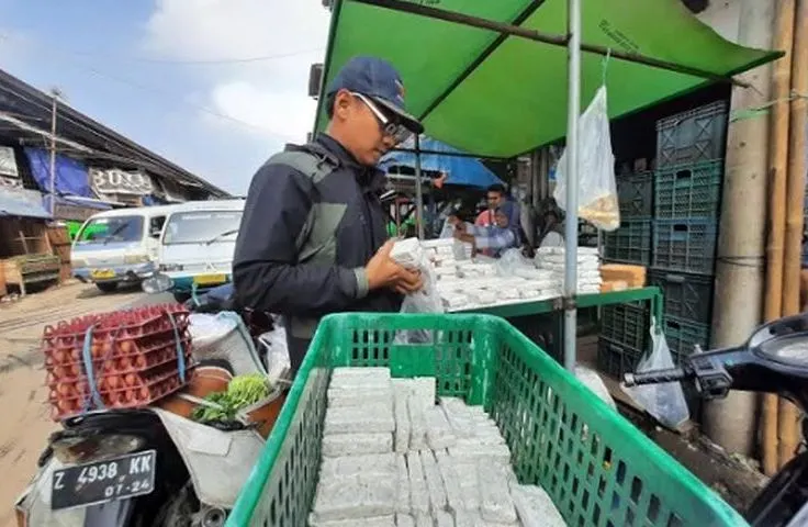 Ilustrasi pedagang tempe-tahu.