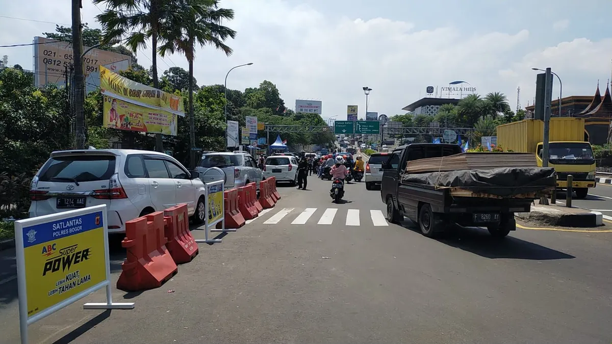 Ganjil-Genap Pekan Kedua, Arus Lalulintas Puncak Bogor Ramai Lancar