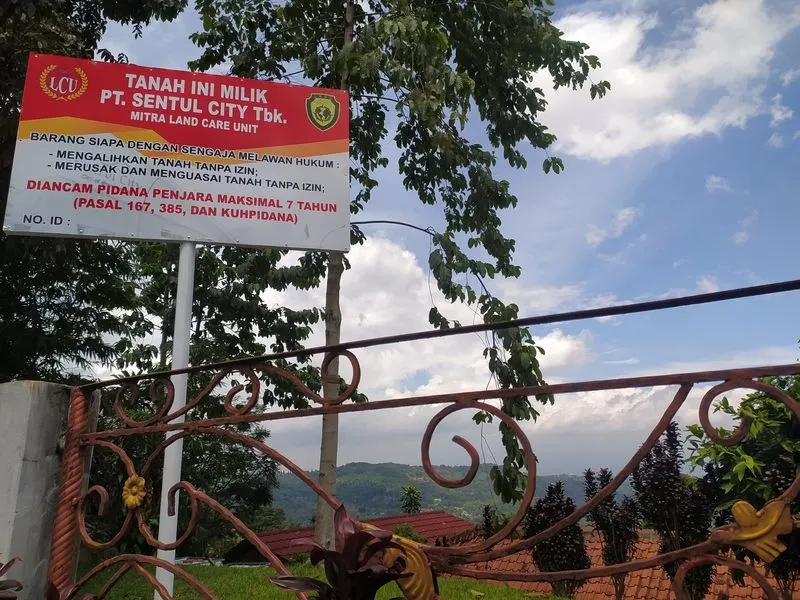 Potret lahan milik Rocky Gerung dan warga yang diduga diserobot oleh PT Sentul City. (Yogi Faisal)