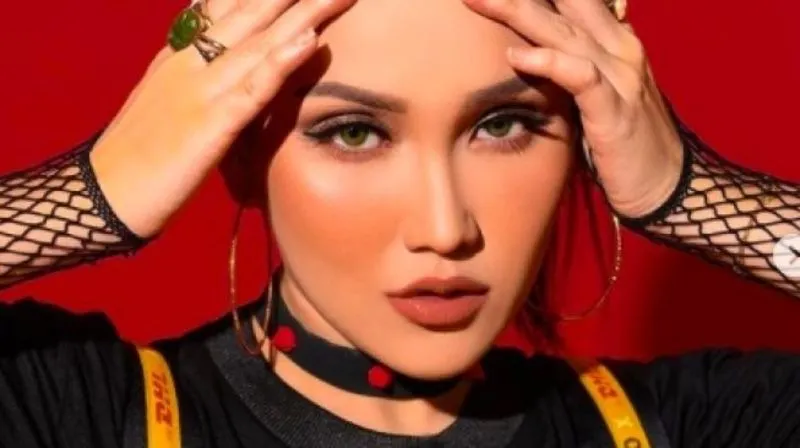 Ayu Ting Ting akhirnya resmi polisikan hatersnya
