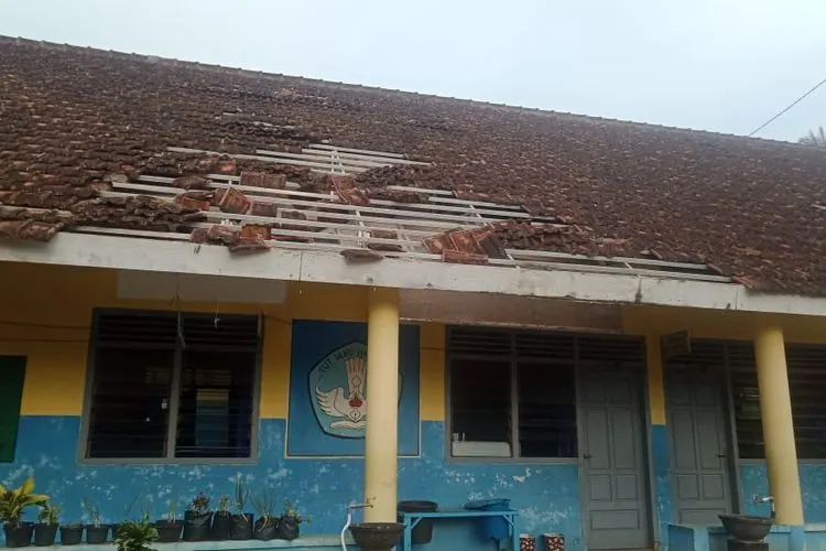 SDN Kepatihan 3 Kabupaten Malang yang rusak pasca-gempa di Kabupaten Malang