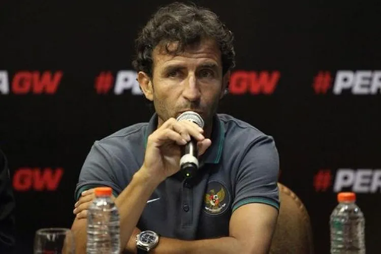 Luis Milla (PSSI FAI)
