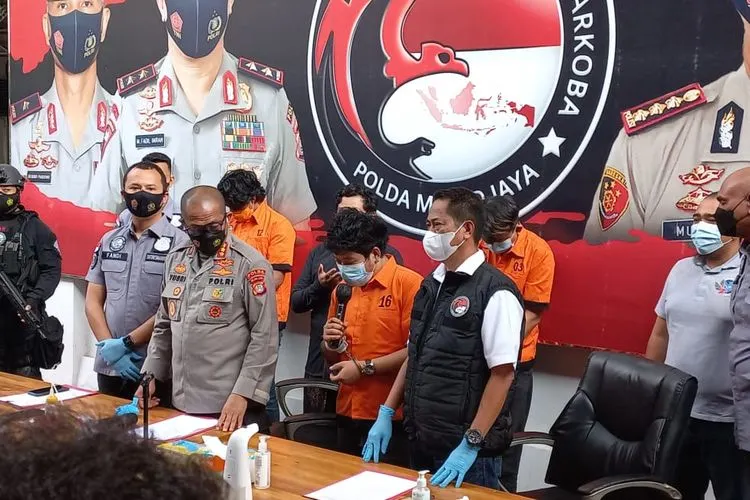 Anak Rita Sugiarto diamankan Polda Metro Jaya (Fichrihakiim/Ayojakarta).