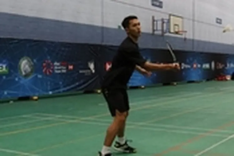 Jonathan Christie sedang berlatih persiapan babak awal All England 2021 / PBSI