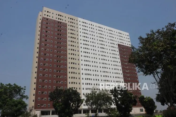 Progres apartemen program DP 0 Rupiah di Pondok Kelapa, Jakarta Timur, Rabu (3/7).  Foto: Republika/Fakhri Hermansyah