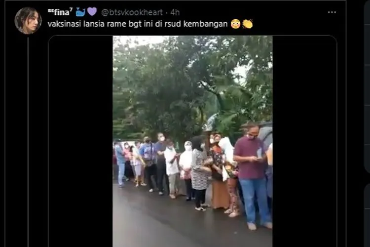 Beredar Video Antrean Lansia Vaksin Covid-19 Sejak Jam 5 Pagi di RSUD Kembangan (Twitter)