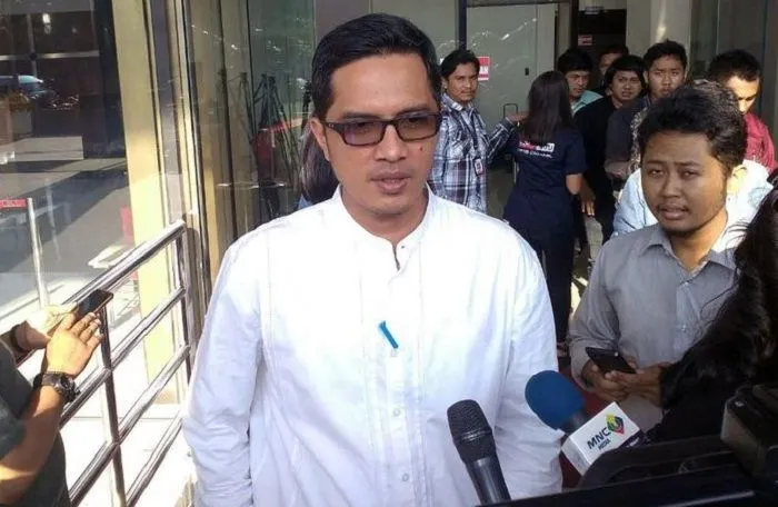 Febry Diansyah Disinggung soal Honor jadi Pengacara Putri Candrawathi, Lebih Tinggi dari Hotman Paris?