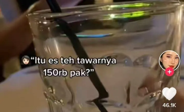 Auto Nangis, Wanita Ini Kaget Bayar Es Teh Tawar Seharga Rp 150 Ribu
