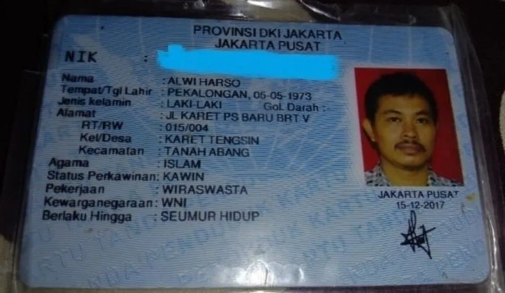 Seorang pria ditemukan tak bernyawa di dalam mobil di Jalan Gatot Subroto, Pancoran, Jaksel/dok: Instagram @tmcpoldametrojaya