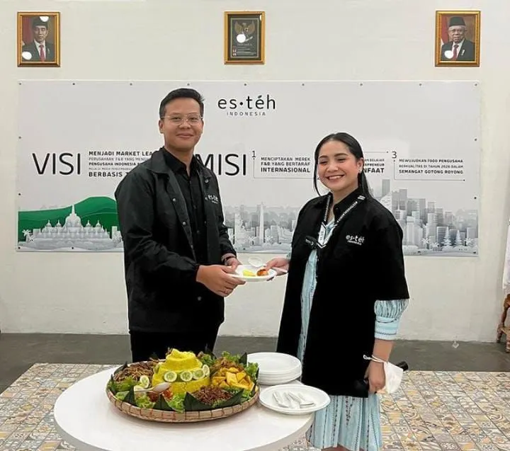 EsTeh Indonesia jadi BUMN setelah Nagita Slavina jadi CEO Gaji lebih dari PNS