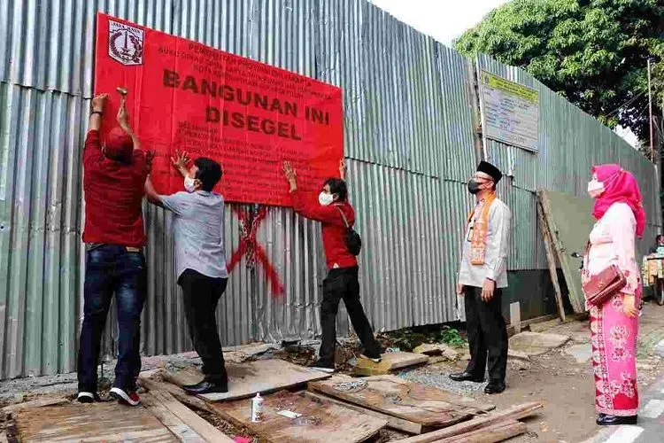Lagi, Pemprov DKI Segel Bangunan Mewah di Menteng  yang Melanggar IMB/humas balai kota DKI